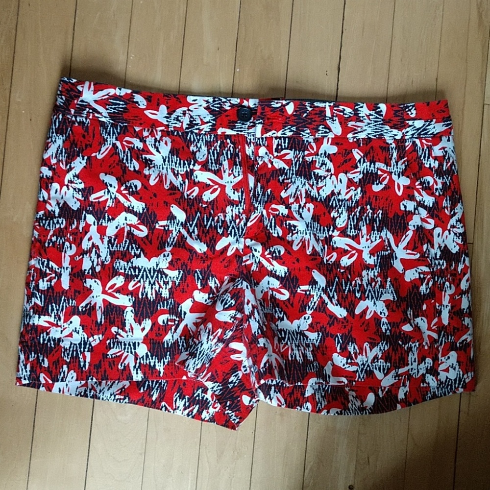 Banana Republic | Hampton Fit pattern shorts sz 8